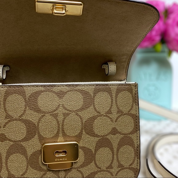 Coach purse - Picture 5 of 10